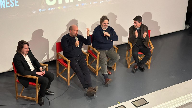 albaneselecco3.jpeg (69 KB)