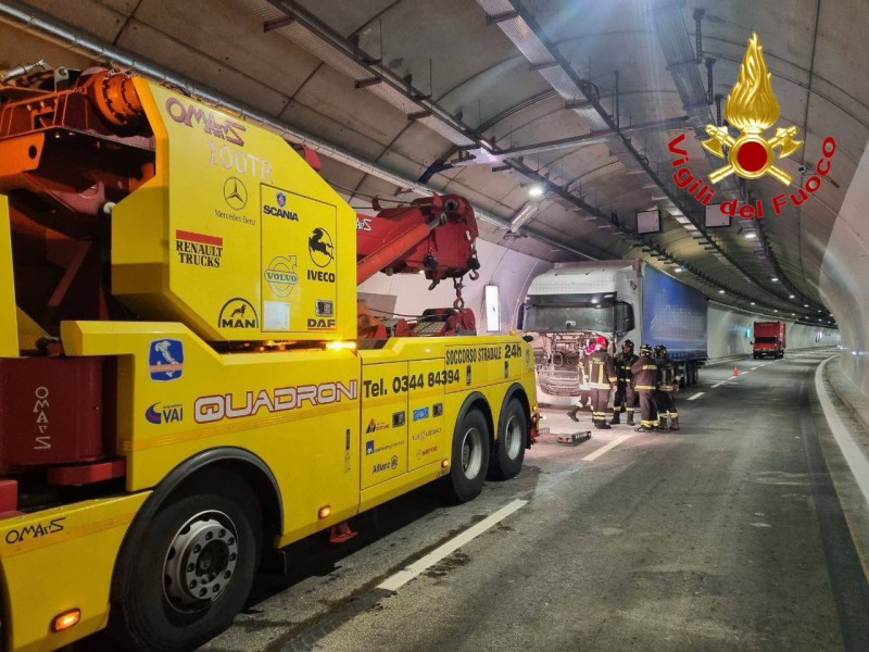 camionmontepiazzo5.jpg (132 KB)