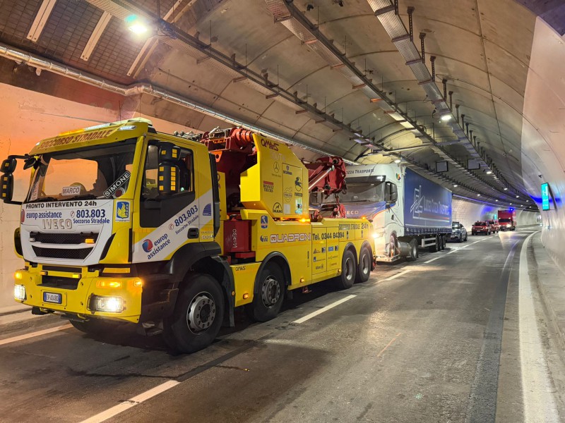 camionmontepiazzo8.jpg (144 KB)