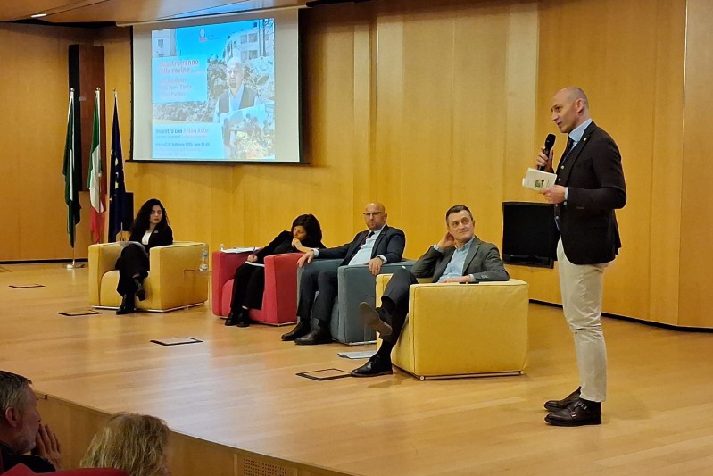 caritasgaza3.jpg (230 KB)