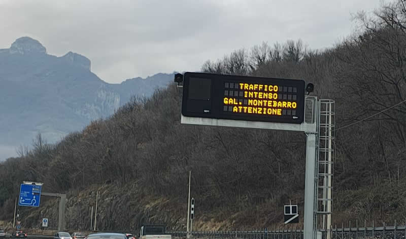 traffico10feb1.jpg (41 KB)