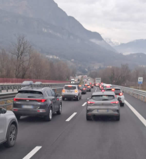 traffico10feb3.jpg (22 KB)