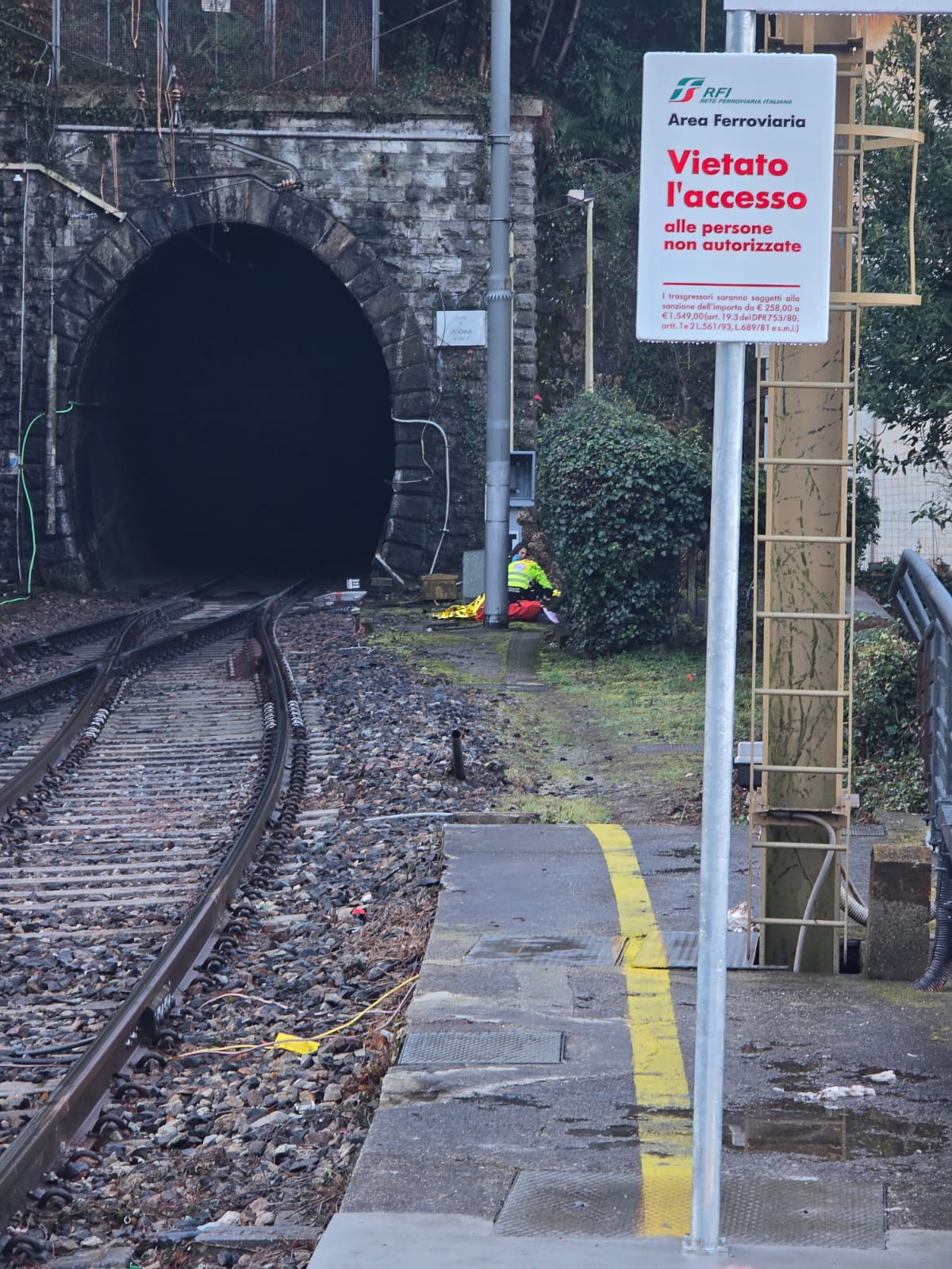 varenna_stazione_118__1_.jpeg (345 KB)