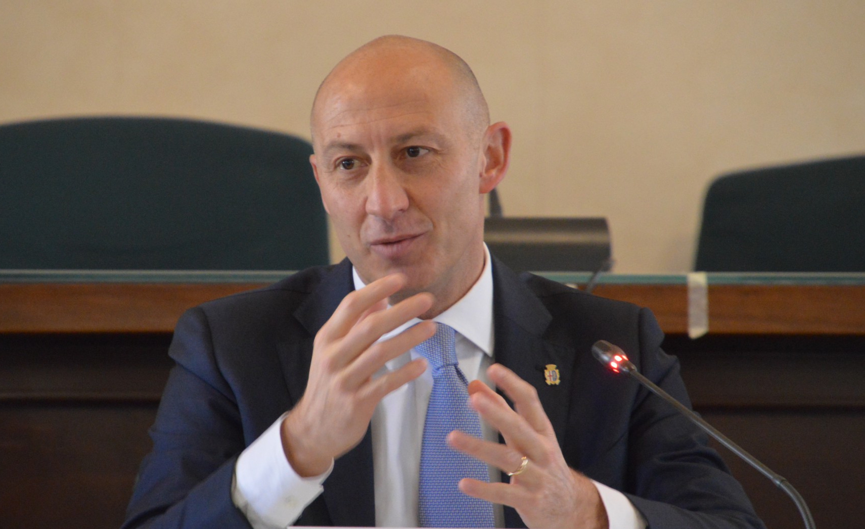 01_Mauro_Gattinoni.JPG (680 KB)