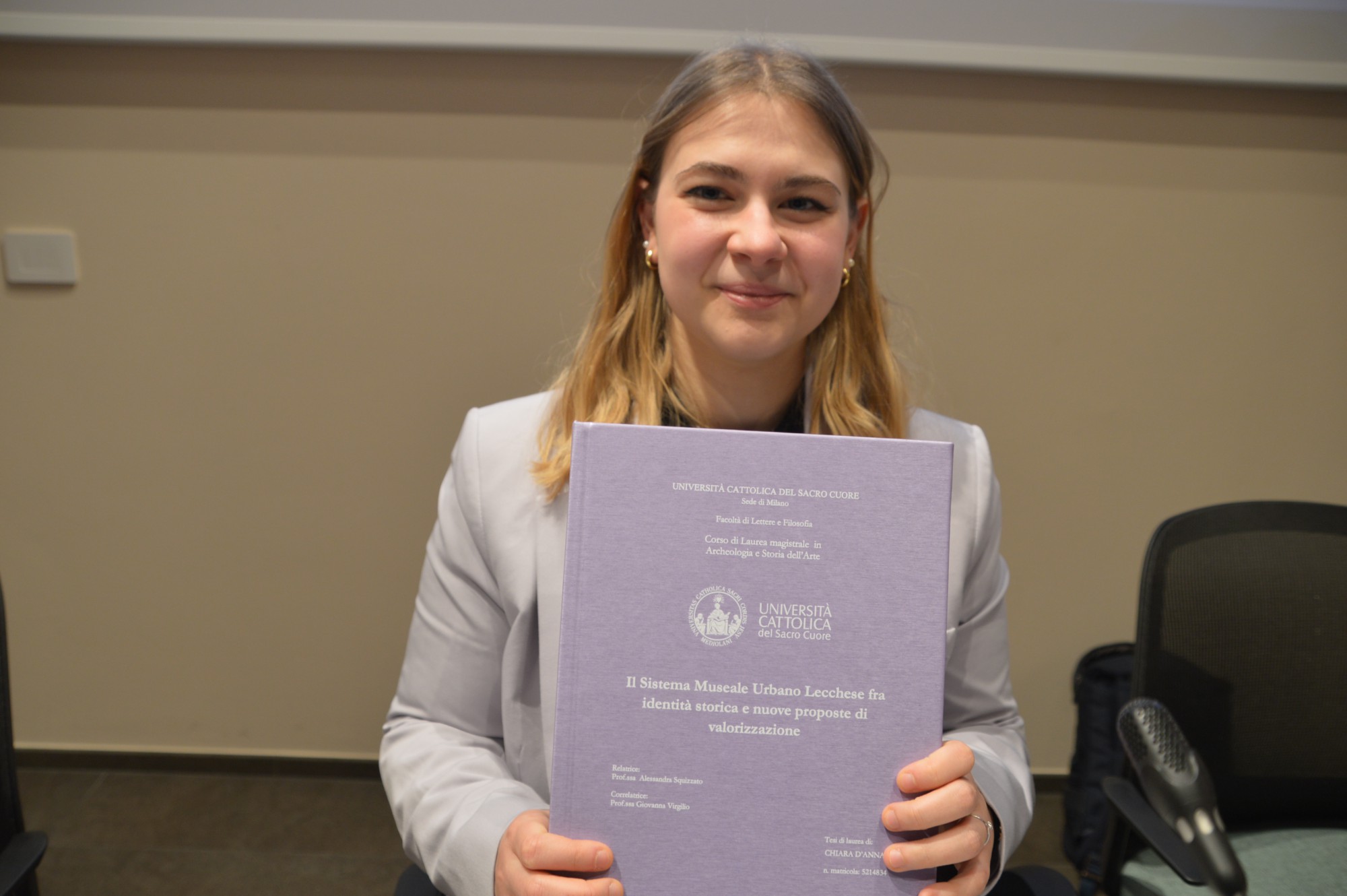 04_Chiara_D_Anna__3_.JPG (237 KB)