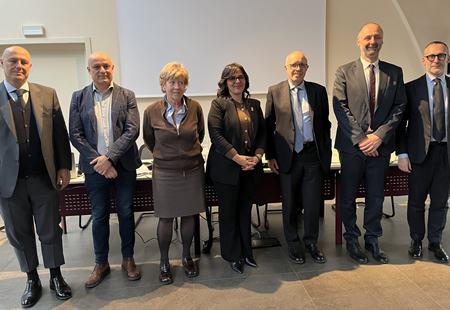 emblematicipr.jpg (139 KB)