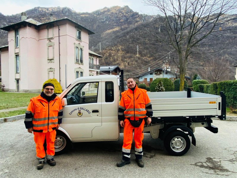 foto_nuovo_automezzo_con_stradini.jpeg (159 KB)