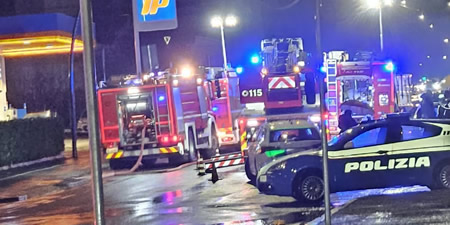 vialeadamelloincendiopr.jpg (43 KB)