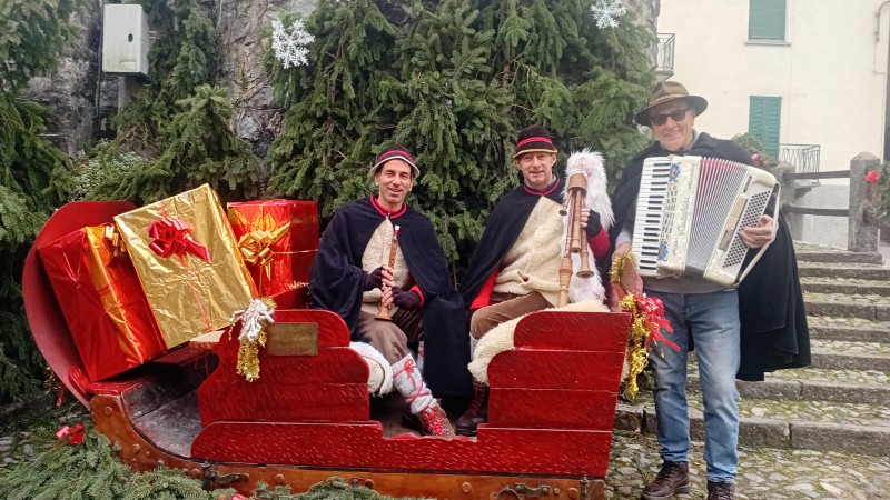 zampognari__6_.jpg (136 KB)