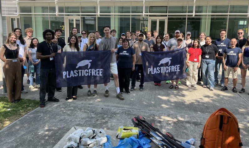 plasticfreepoli1.jpeg (302 KB)