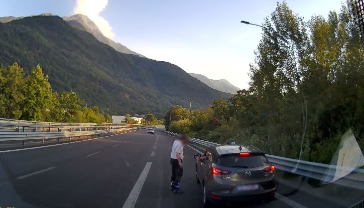ss36contromano2.jpg (66 KB)