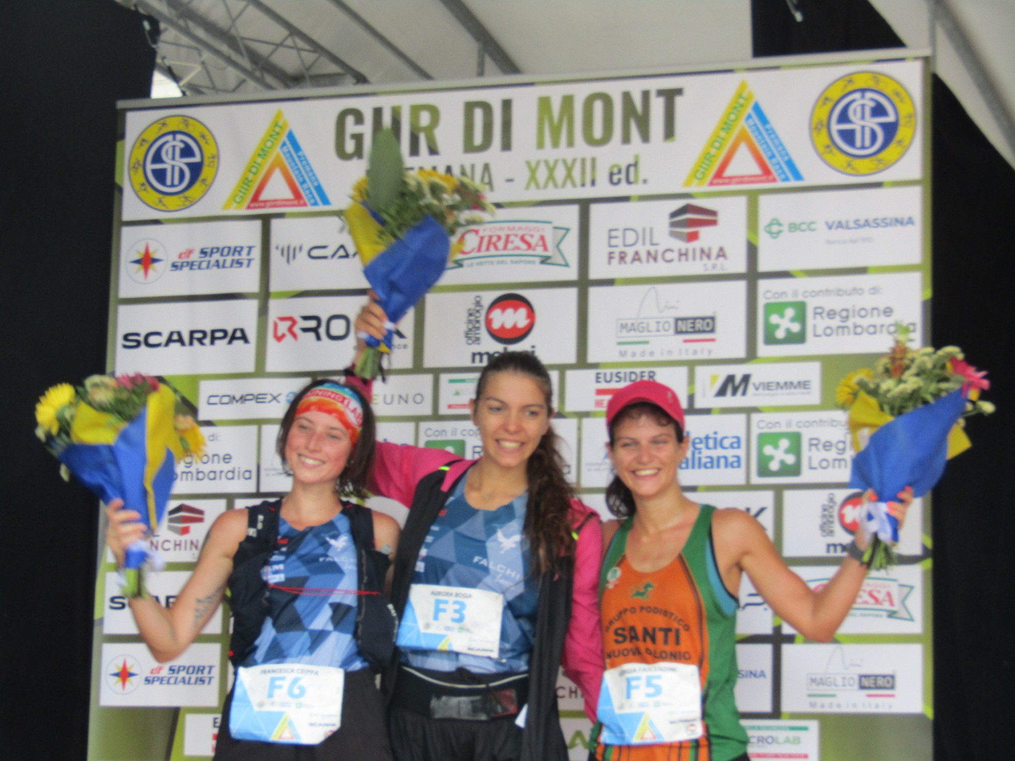 Podio_lunga_femminile.JPG (418 KB)