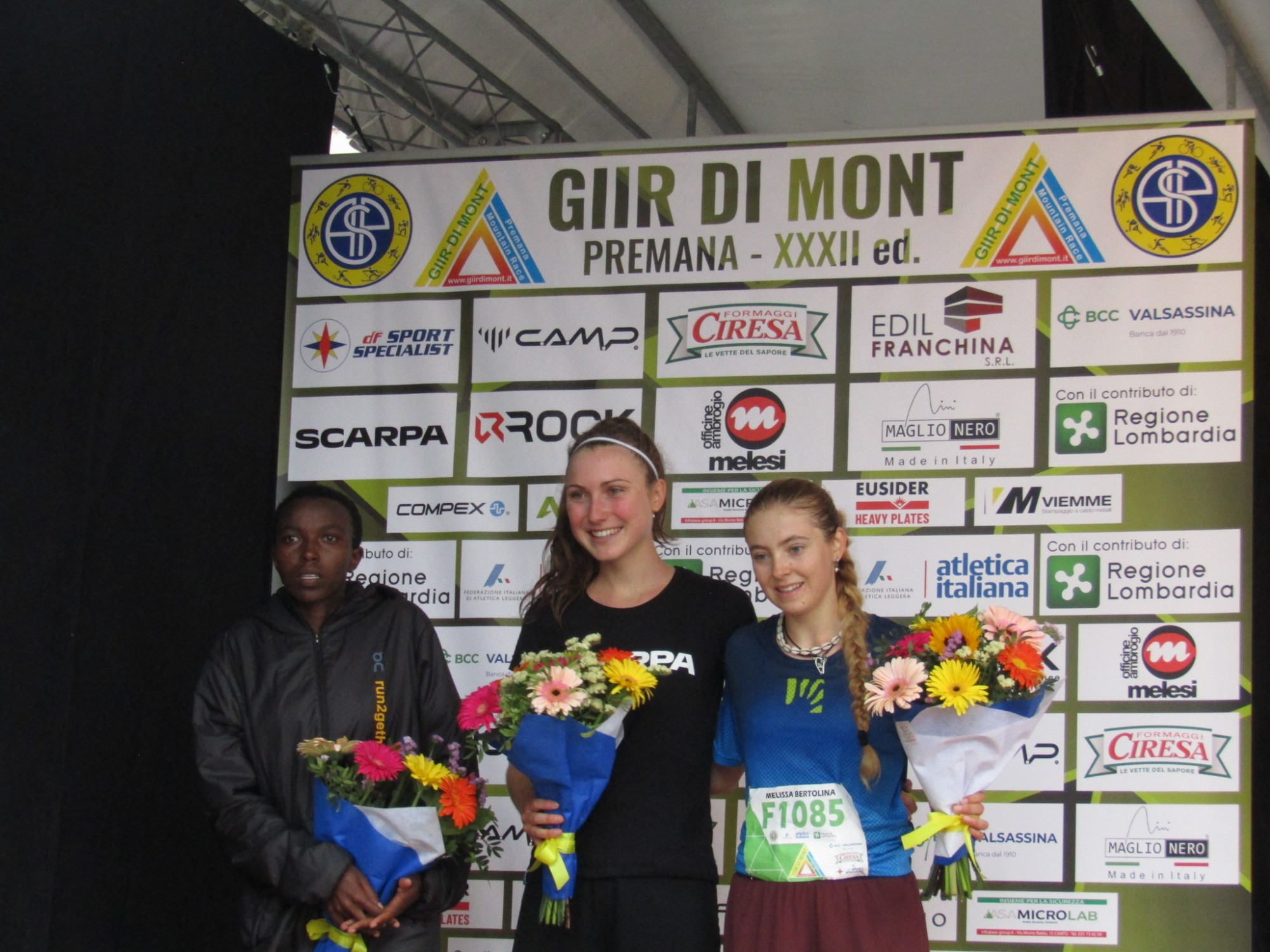 Podio_mini_femminile_3.JPG (496 KB)