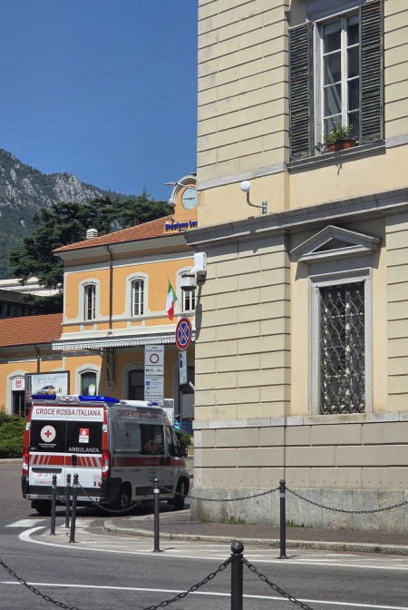 ambulanzastazione.jpg (163 KB)