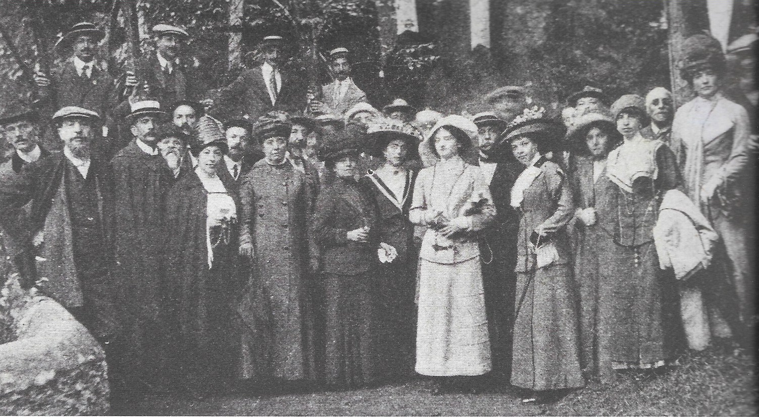 Congressisti_all_Orrido_di_Bellano.jpg (634 KB)