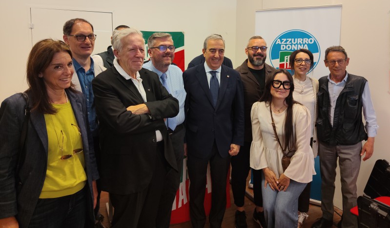 gasparri4.jpg (195 KB)