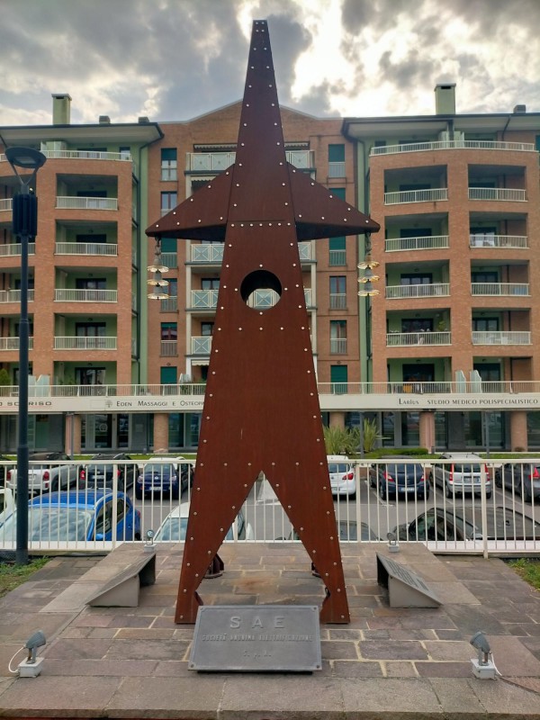 Monumento__1_.jpg (127 KB)