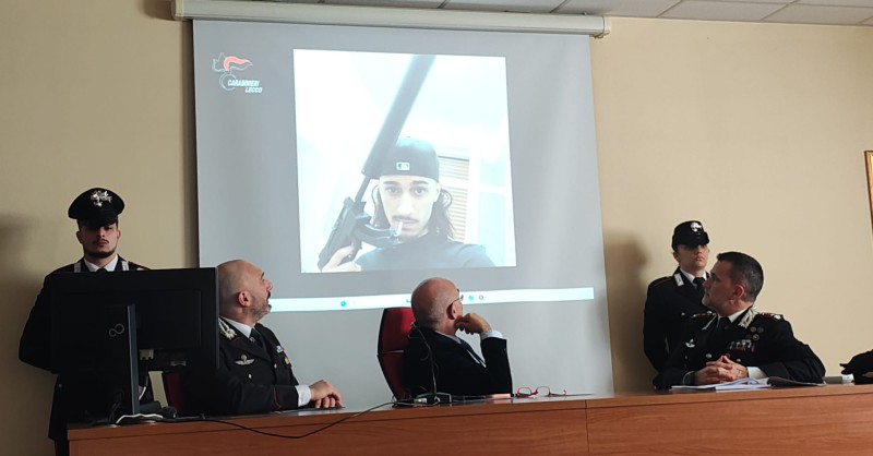 babygangconferenza.jpg (49 KB)