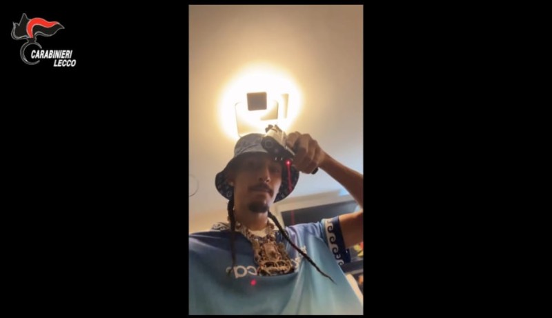 babygangperquisizione2.jpg (26 KB)