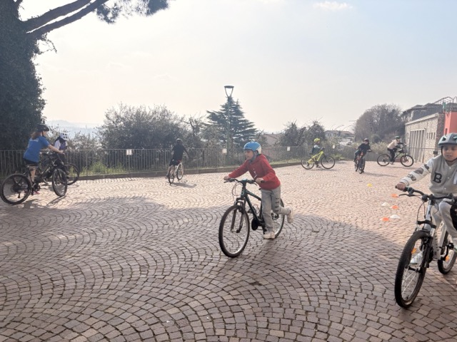 bicicivate3.jpeg (113 KB)