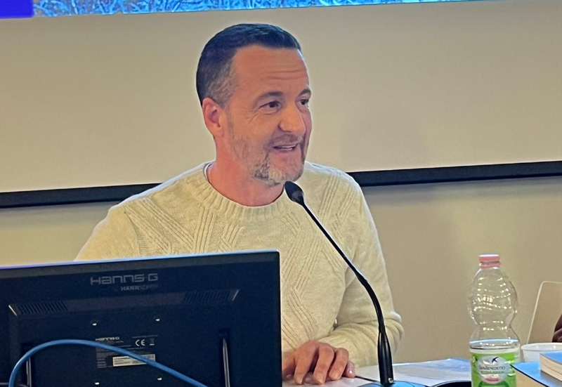 lecco_casaalber__2_.jpg (183 KB)