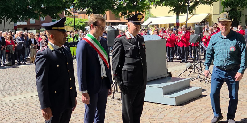 merate25aprileprima.jpg (134 KB)