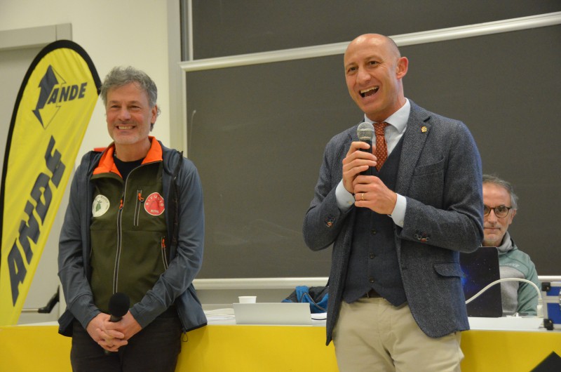 presentazioneresugup__8_.JPG (79 KB)