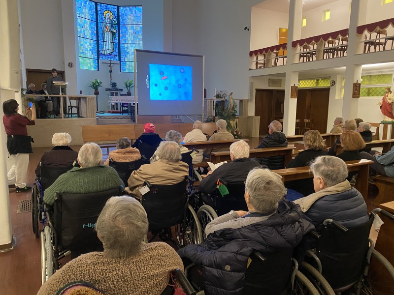 un_momento_dello_spettacolo.jpg (134 KB)