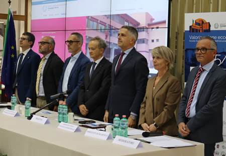 Lecco-Parini-3PR.jpg (44 KB)