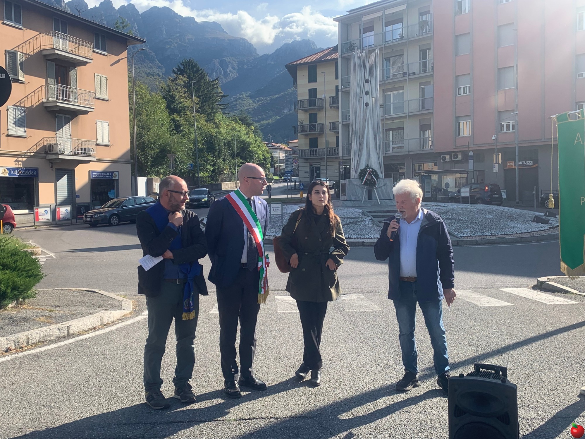 LeccoVittimeLavoroManifestazione__3_.jpg (818 KB)