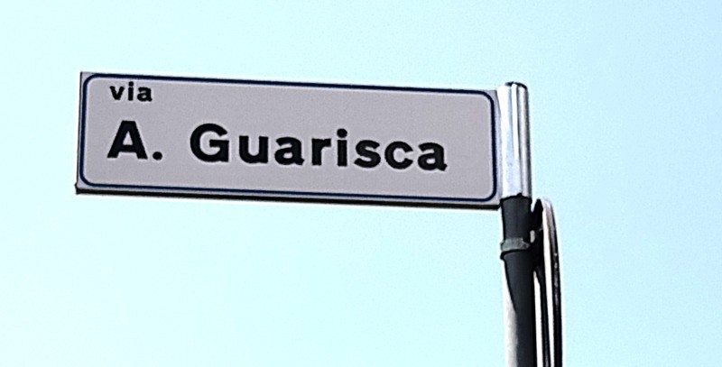 Targa_toponomastica_a_Concenedo.jpg (41 KB)