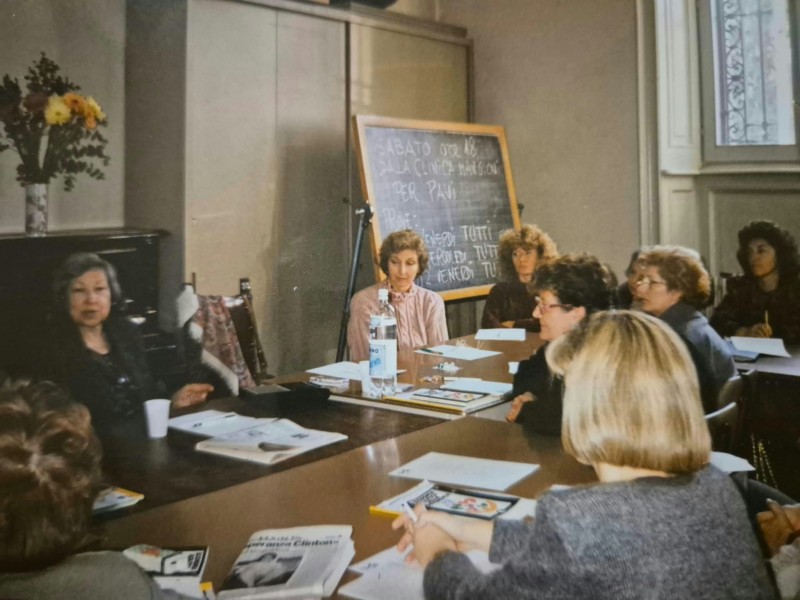 Telefono_Donna_Lecco__4_.jpeg (89 KB)