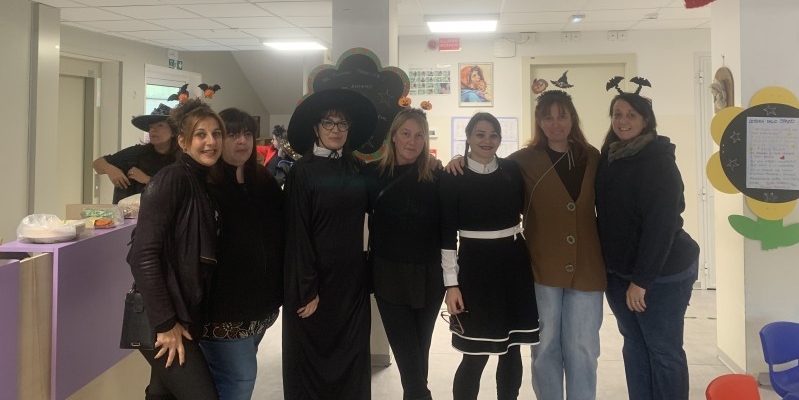 halloweendeamicis__14_.jpeg (157 KB)