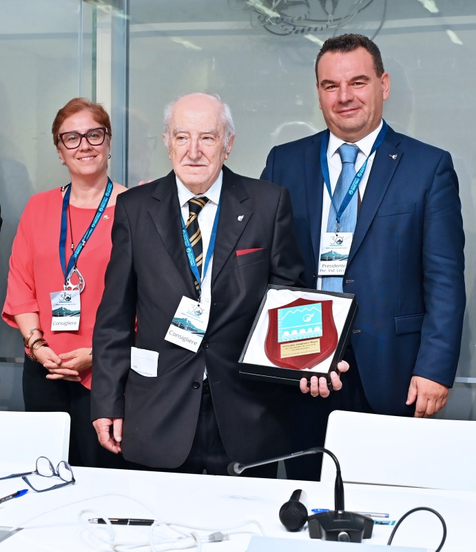 premiazione_magni.jpg (106 KB)