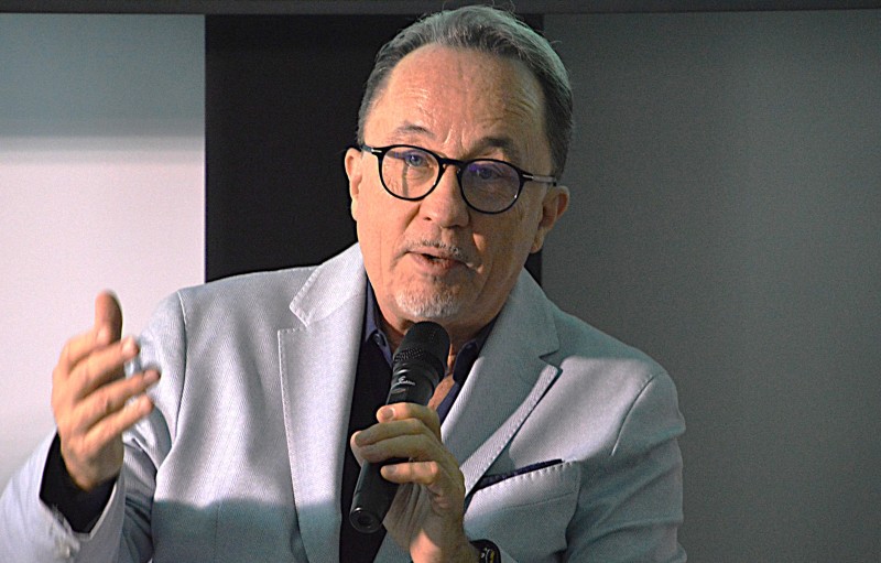 3_Mauro_Rossetto.JPG (89 KB)