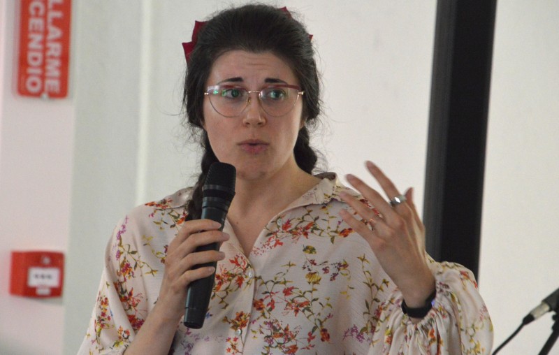 4_Anna_Molinari.JPG (74 KB)
