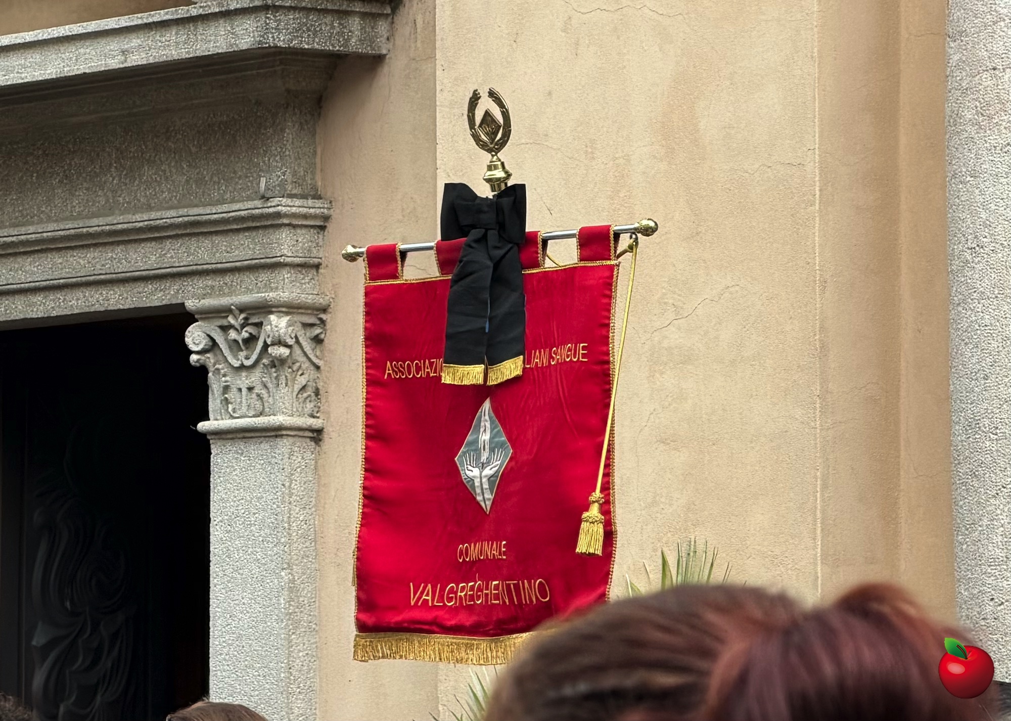 Valgre_funerale_Mamone8.jpg (839 KB)