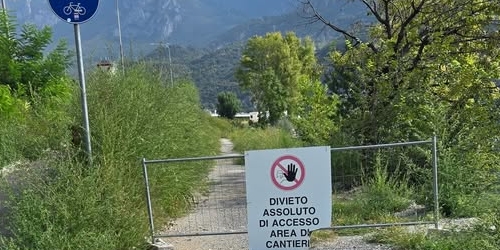 cantiereparcopescate-1.jpg (113 KB)