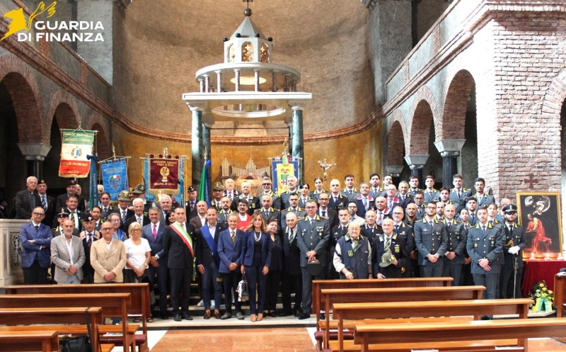 guardiafinanzamatteo4.JPG (145 KB)