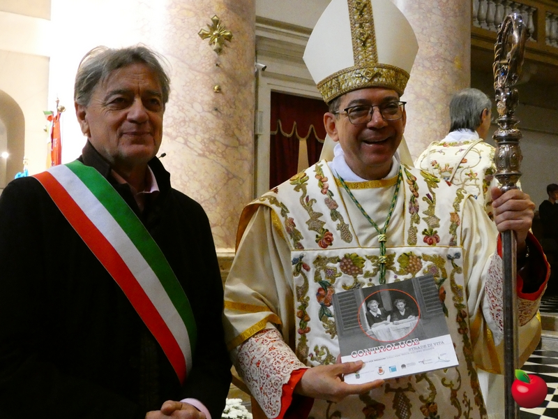 calolziomessasanmartino__46_.jpg (416 KB)