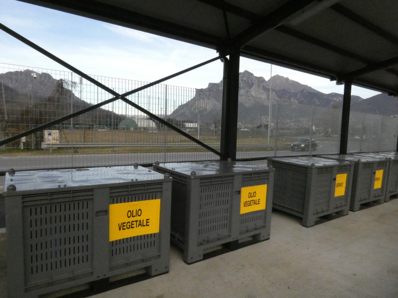 leccocentroraccoltarifiuti__11_.JPG (99 KB)