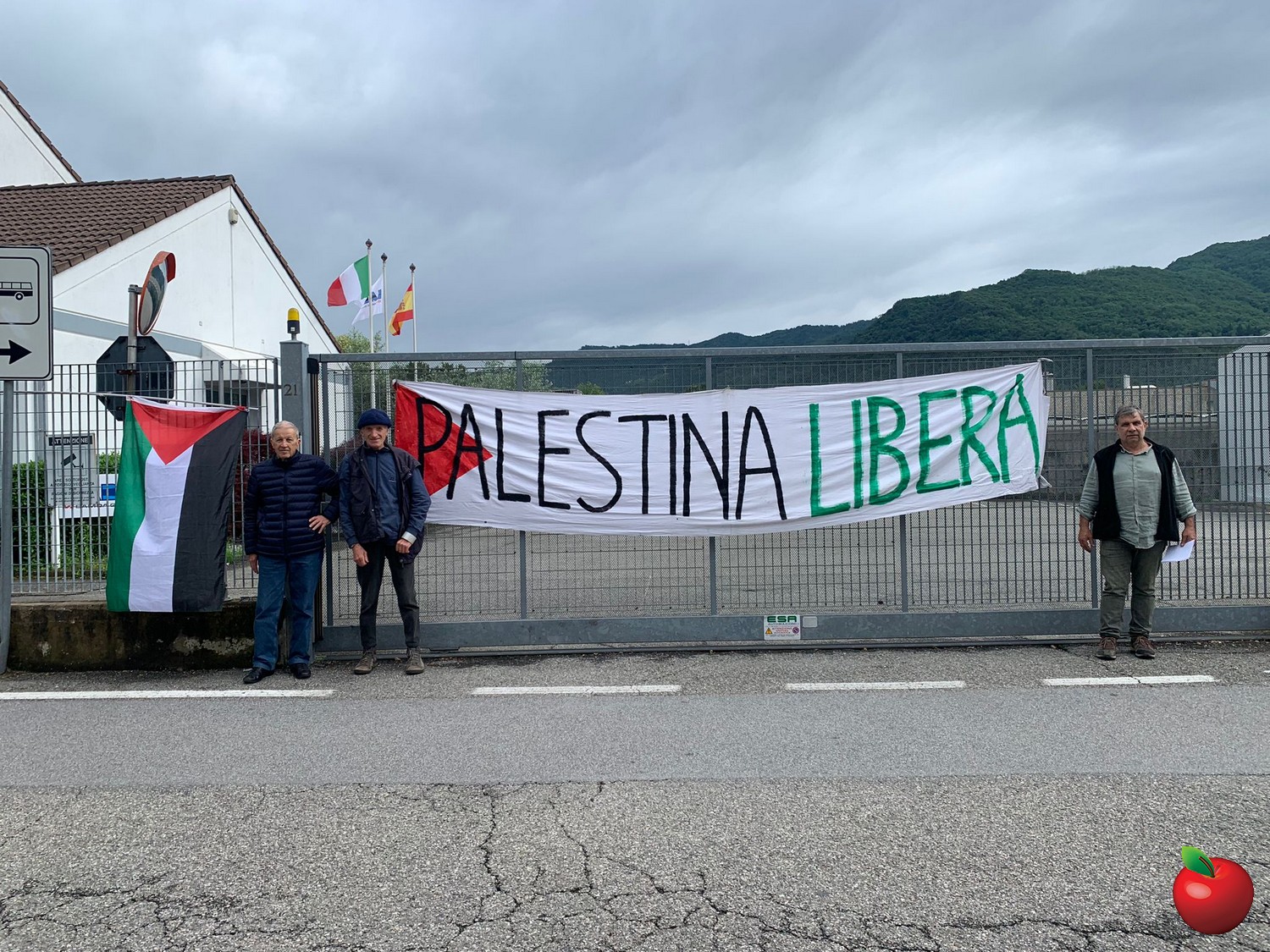 CalolzioGaza.jpg (563 KB)
