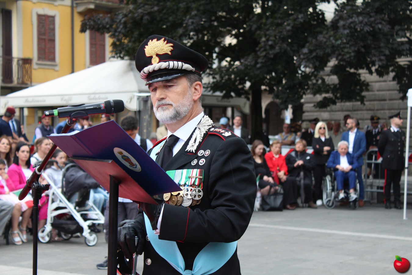 carabinierifesta0077.jpg (263 KB)