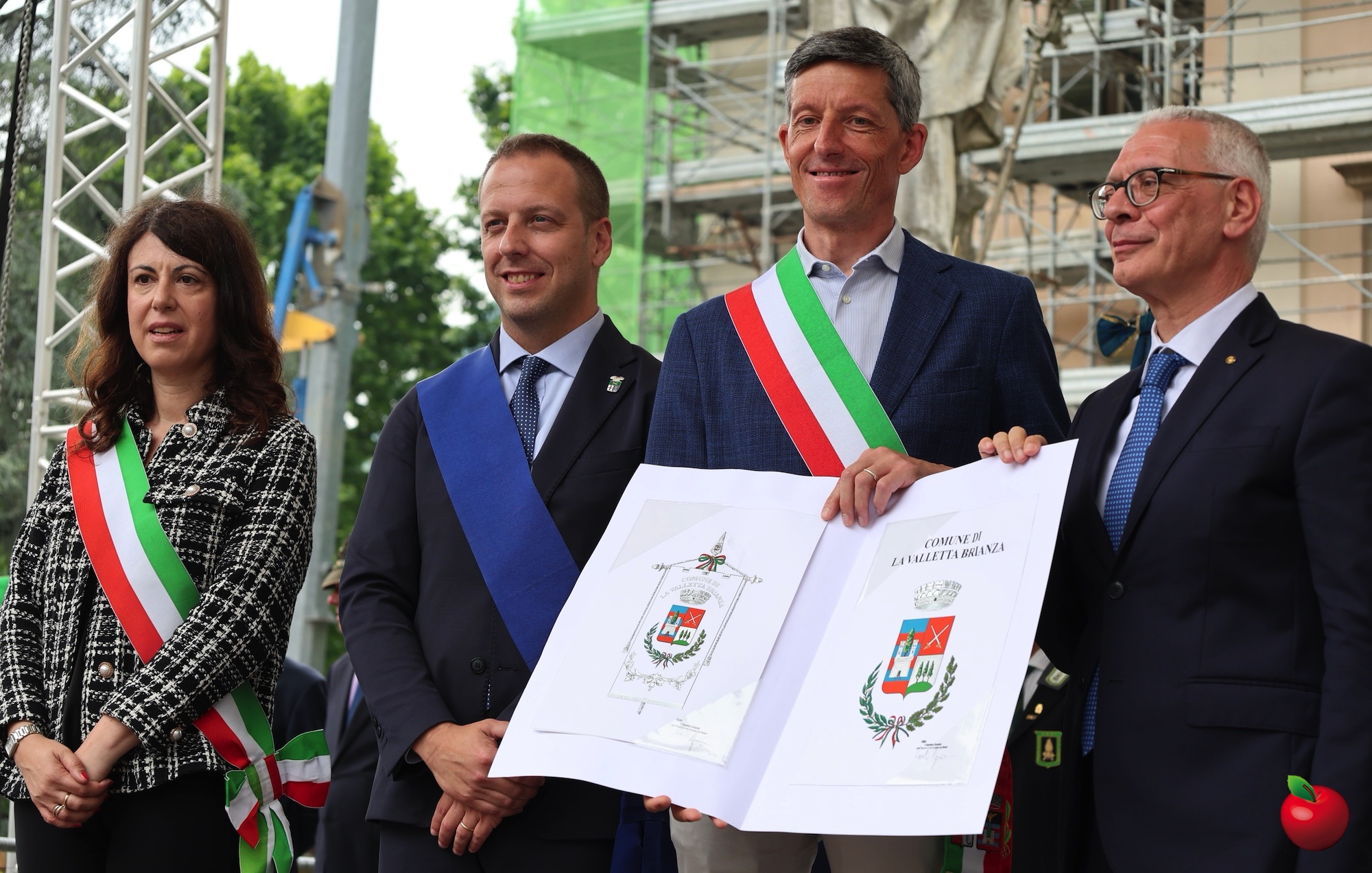 Festa_Repubblica85.jpg (707 KB)