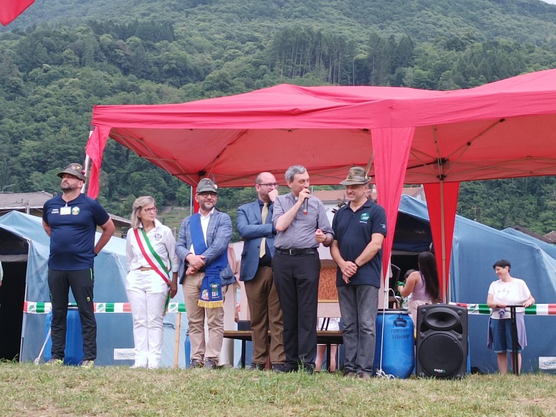 alpinichiusuracampo__28_.jpg (148 KB)