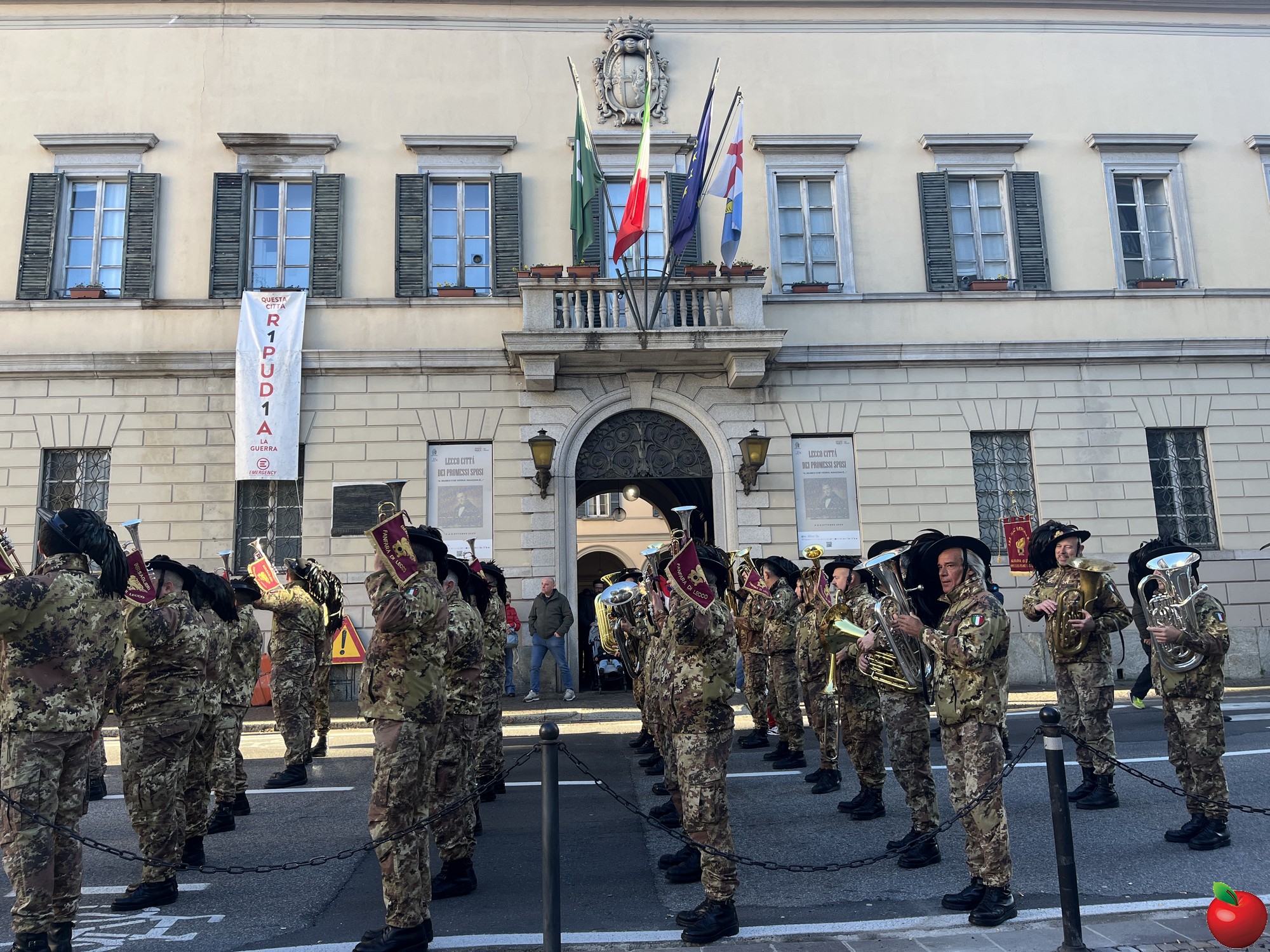 Lecco-bersaglieri-56.jpg (965 KB)