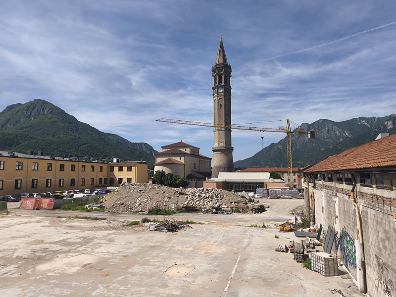 cantiereoratoriolecco__1_.jpg (118 KB)