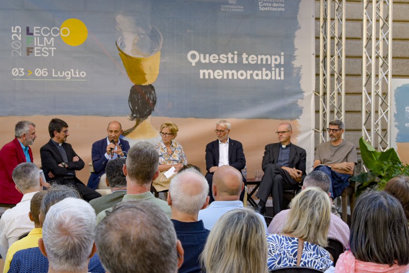 Evento_imprese_istituzioni_e_cultura_ph_Stefano_Micozzi.jpg (114 KB)