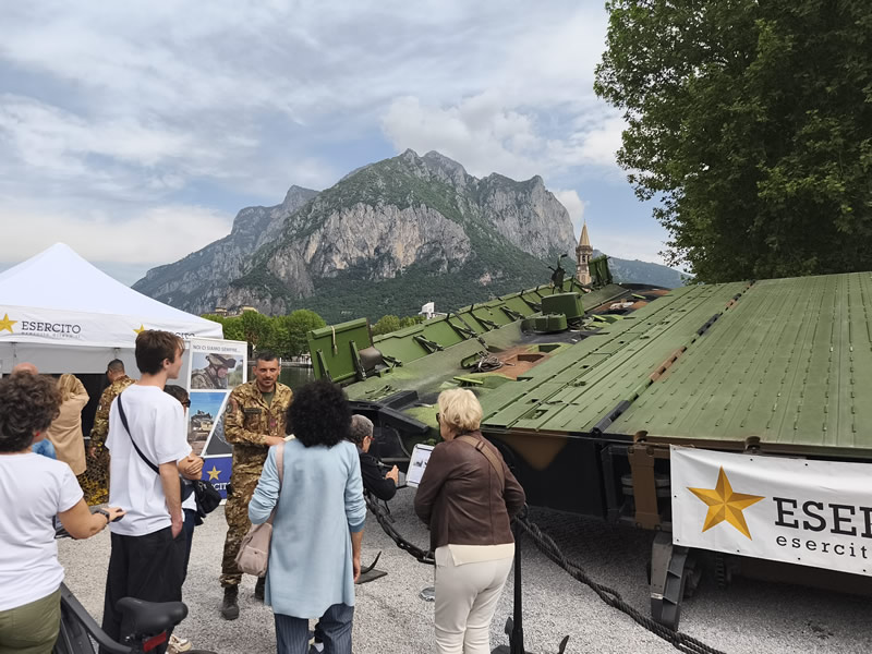 lecco_esercito19.jpg (125 KB)