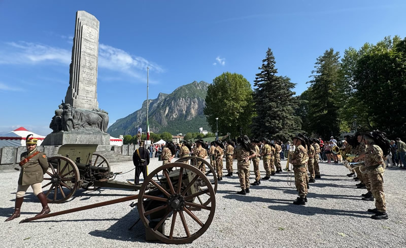 lecco_esercito27.jpg (148 KB)